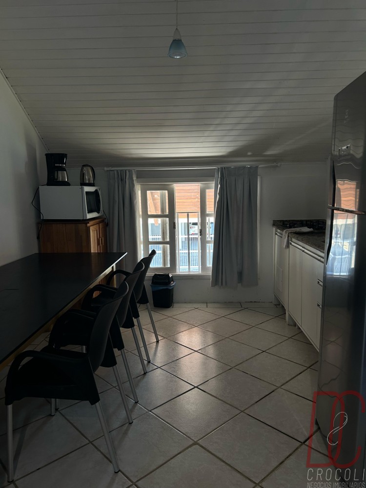 Ap 04 Uirapuru - 08 pessoas - Bombas