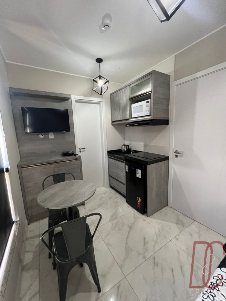 Apto 2 pessoas - 500m do mar - Bombinhas Centro