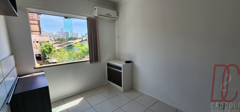 Apto 3 quartos 2 vagas - 550m da praia - Bombas