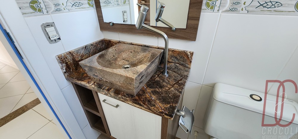 Apto 3 quartos 2 vagas - 550m da praia - Bombas