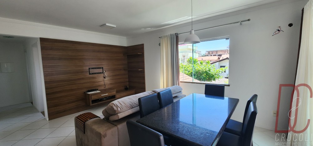 Apto 3 quartos 2 vagas - 550m da praia - Bombas