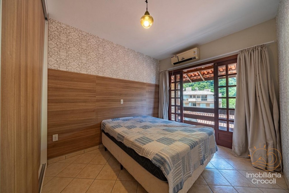 Cost�o Bombas (6Pax) 350m do mar c/ churrasqueira