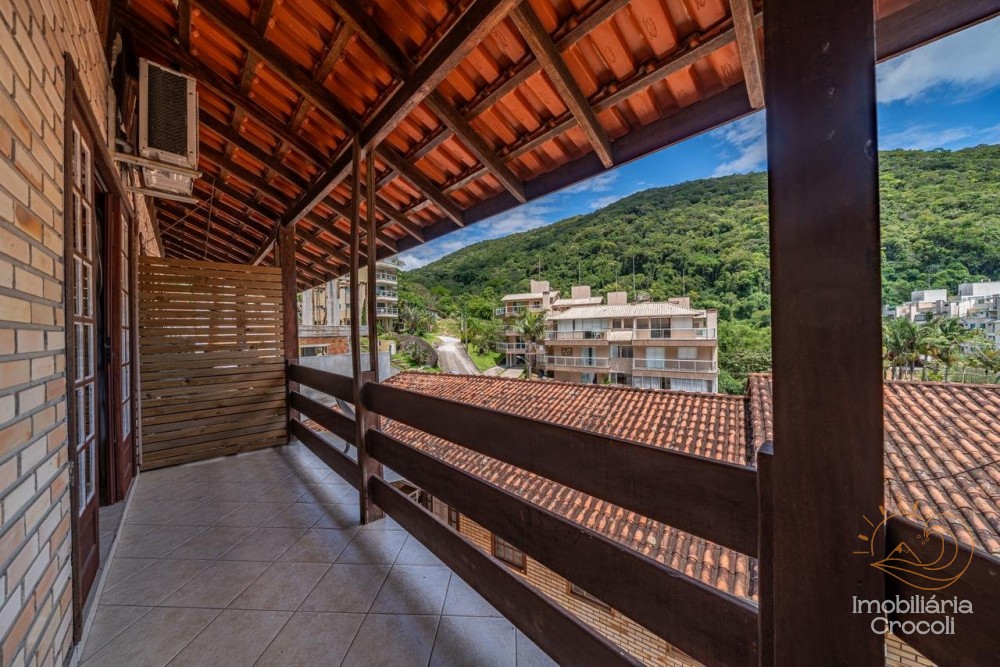 Cost�o Bombas (6Pax) 350m do mar c/ churrasqueira