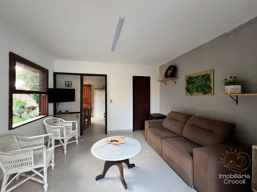 Casa em Bombas c/ 2 pavimentos a 100m mar